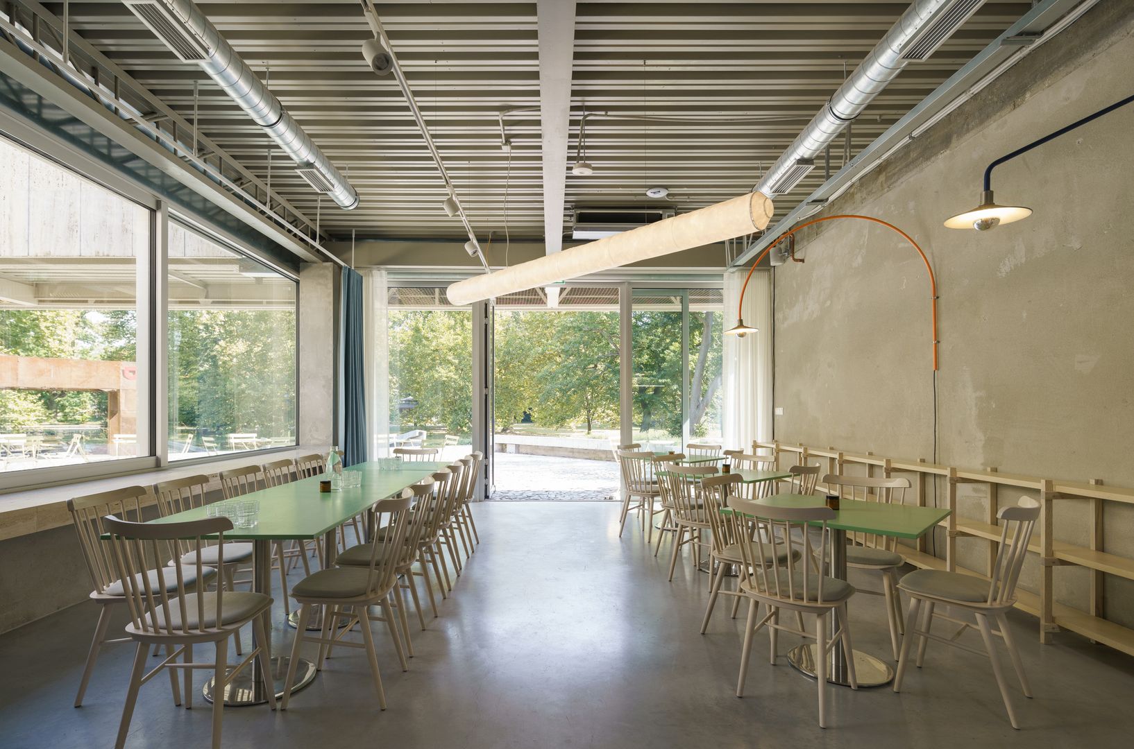 Bistro Ferdinand v petržalskom Sade Janka Kráľa 