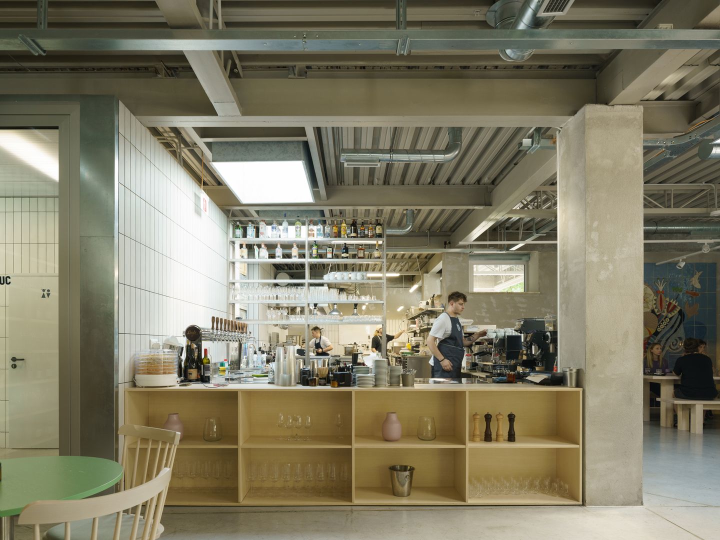 Bistro Ferdinand v petržalskom Sade Janka Kráľa 