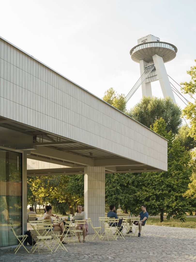 Bistro Ferdinand v petržalskom Sade Janka Kráľa 