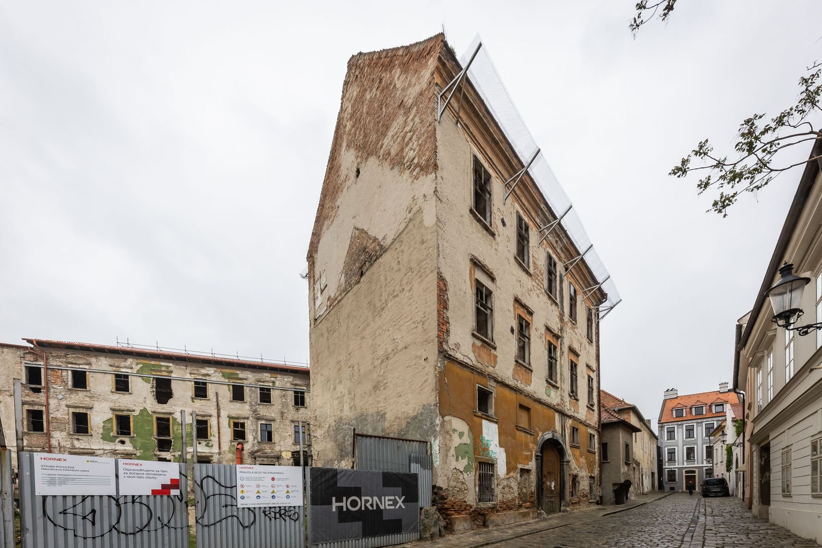 Esterházyho palác, Bratislava-Staré Mesto, pred rekonštrukciou