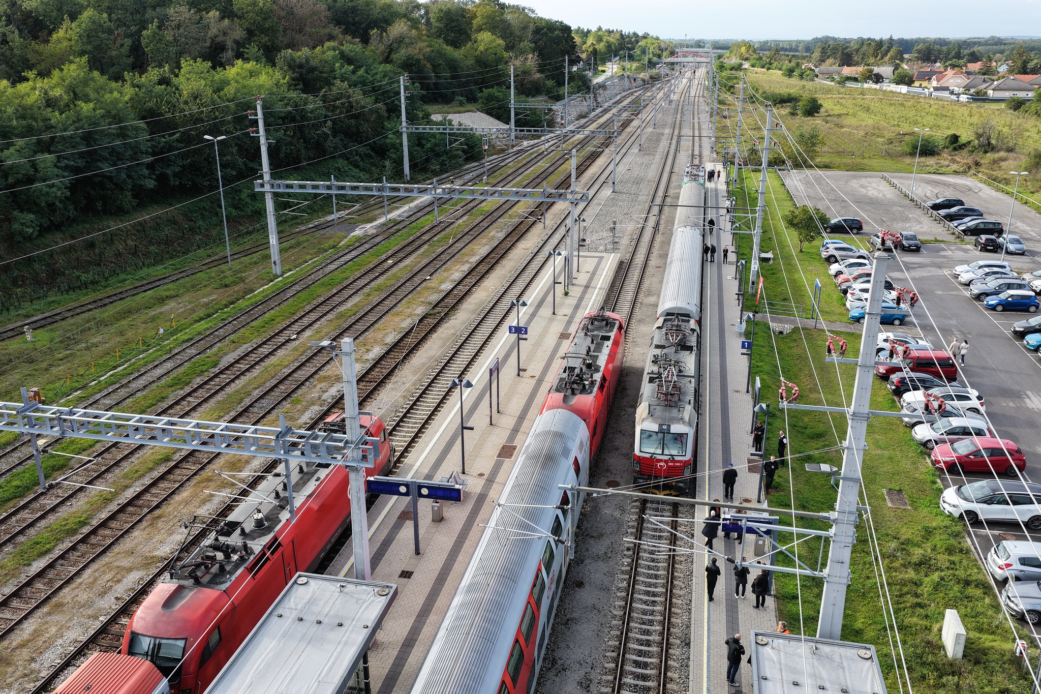Skúšobná jazda na trati Devínska Nová Ves – Marchegg, po prvýkrát s elektrickým rušňom 