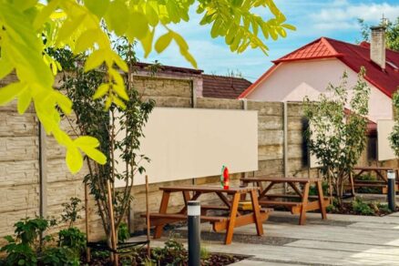 obecny-dvor-modranka