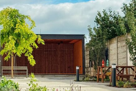 obecny-dvor-modranka