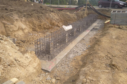 Obr. 5 Založenie mostného provizória vo fáze realizácie