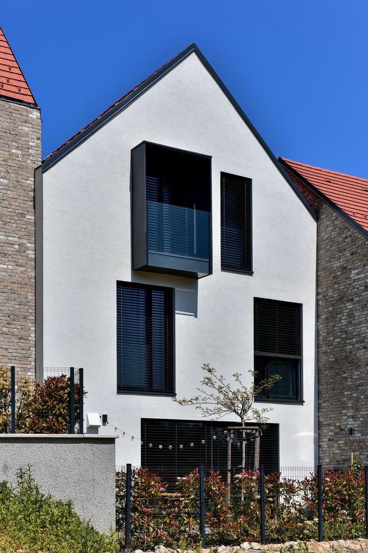 Strmé domky, Bratislava