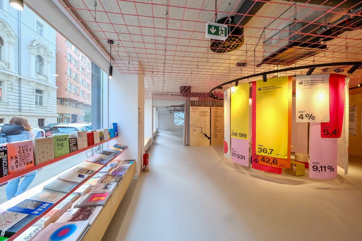 Hlavný architekt mesta Juraj Šujan vidí prínos centra najmä v súvislosti s prípravou územného plánu.