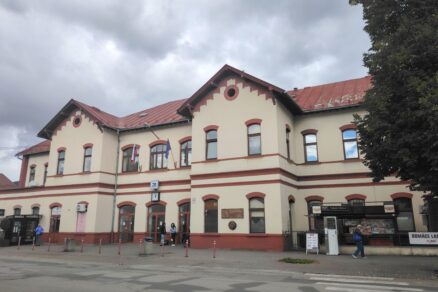 Budova železničnej stanice vo Vrútkach