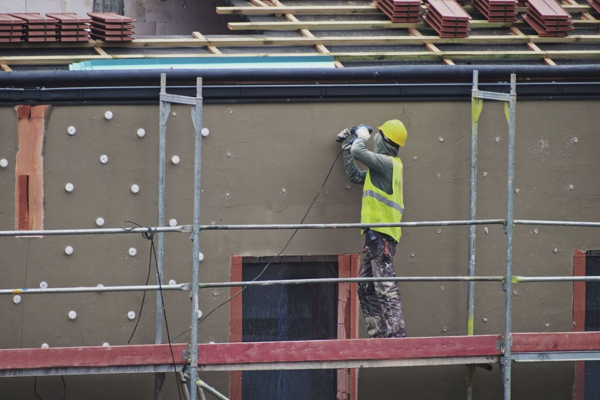 Obnova bytových a rodinných domov napreduje, ale pomaly