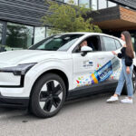 Elektromobil ako súčasť firemného vozového parku pri sídle firmy