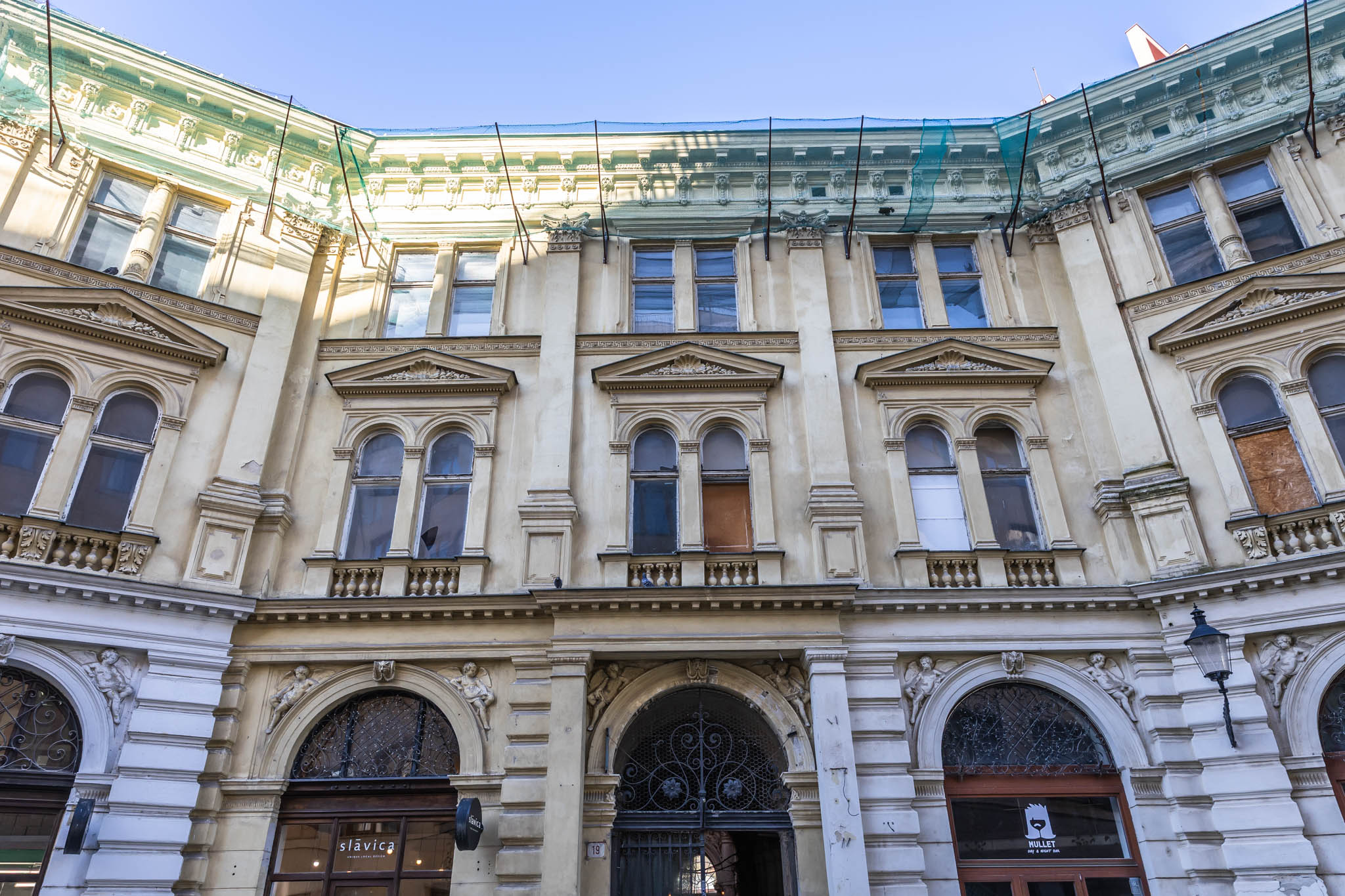 Dom na Laurinskej 19 v Bratislave 