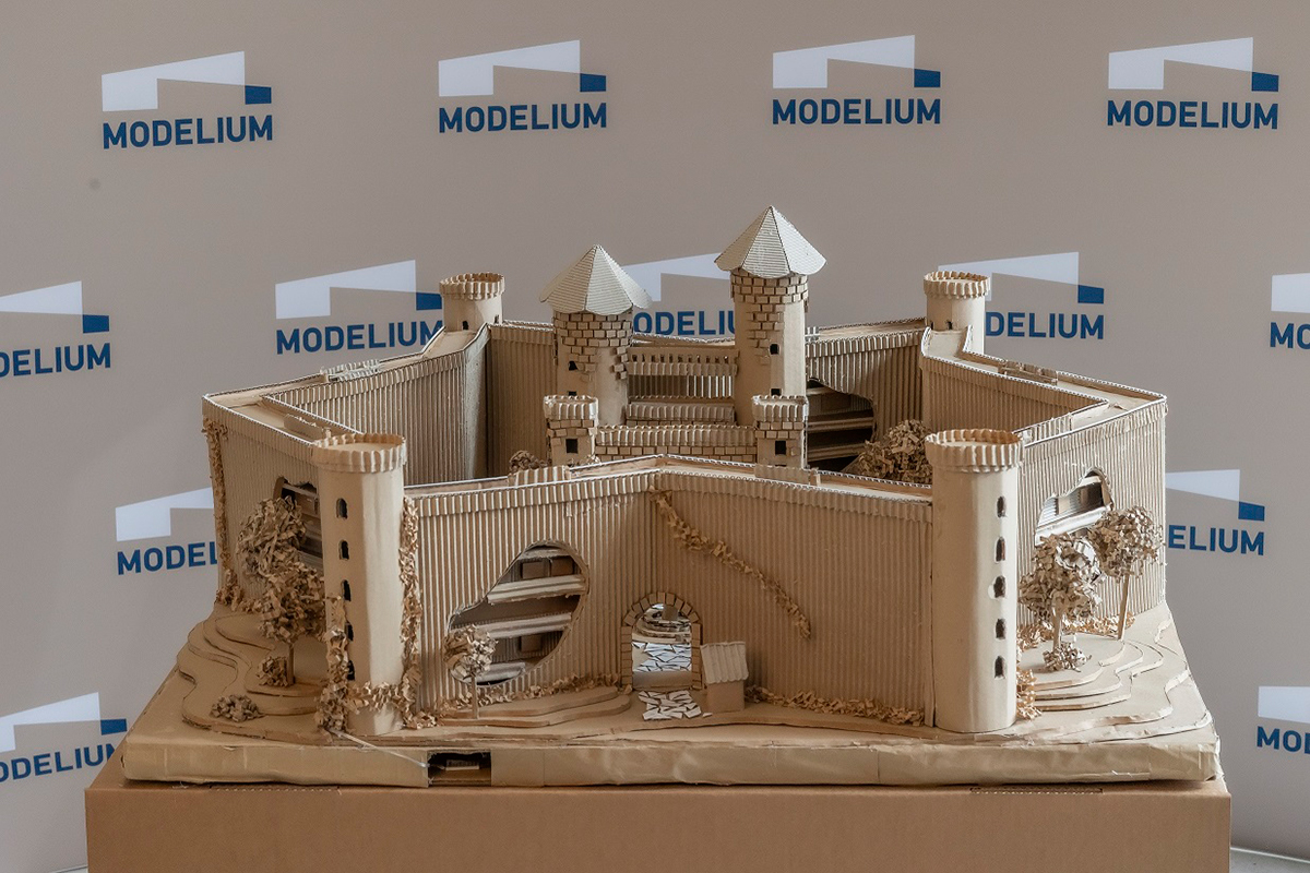 Modelium 2025 Superfinále Cena za kreativní práci s vlnitou lepenkou SOŠ technická Námestovo I 2 Modelium 2025 Superfinále Cena za kreativní práci s vlnitou lepenkou SOŠ technická Námestovo I 2