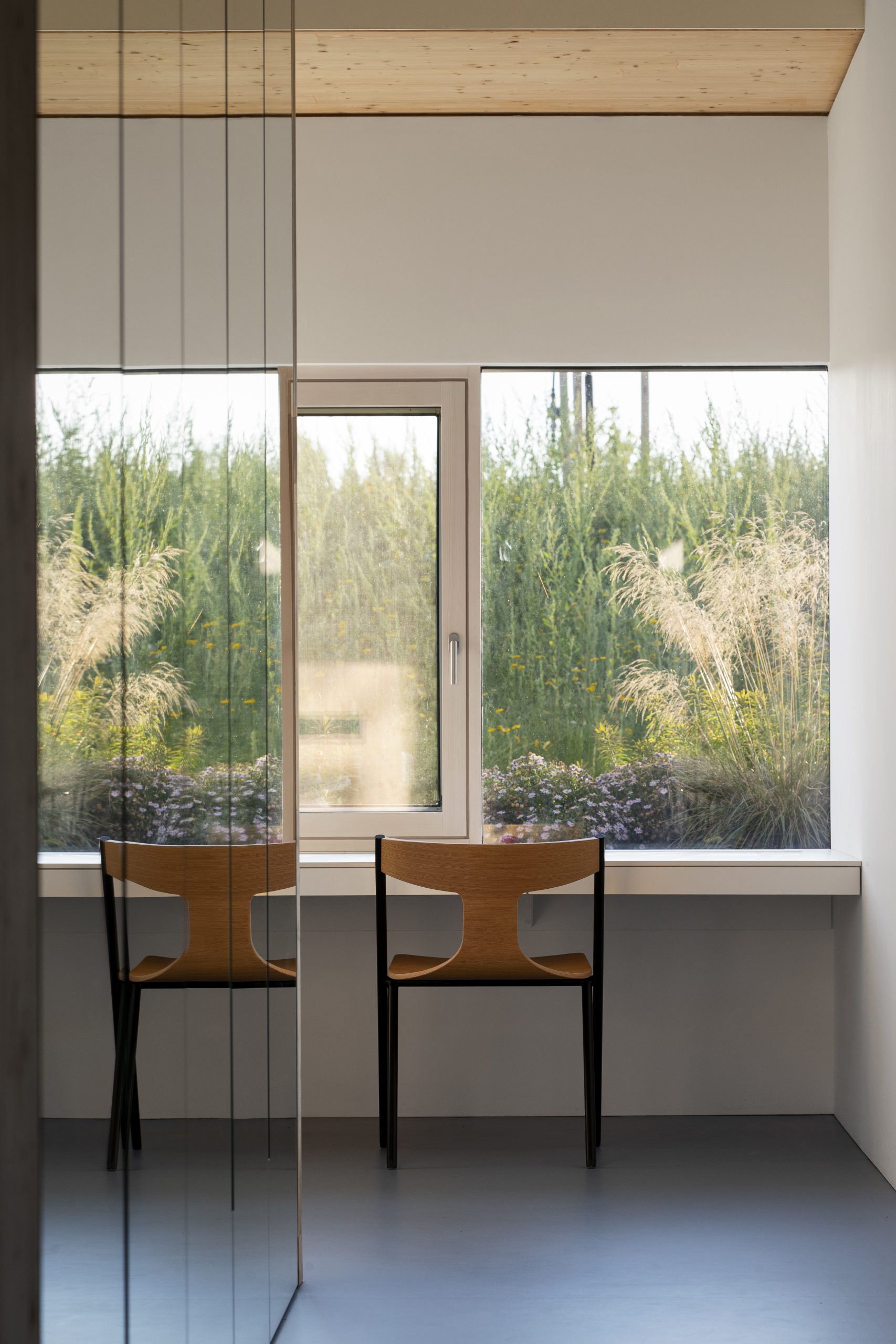 Nechýba ani pracovný kút.