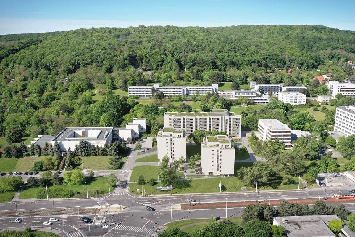 Rezidenčný projekt Zelené Záluhy vyrastá na juhovýchodnej strane Hanulovej ulice od roku 2021.