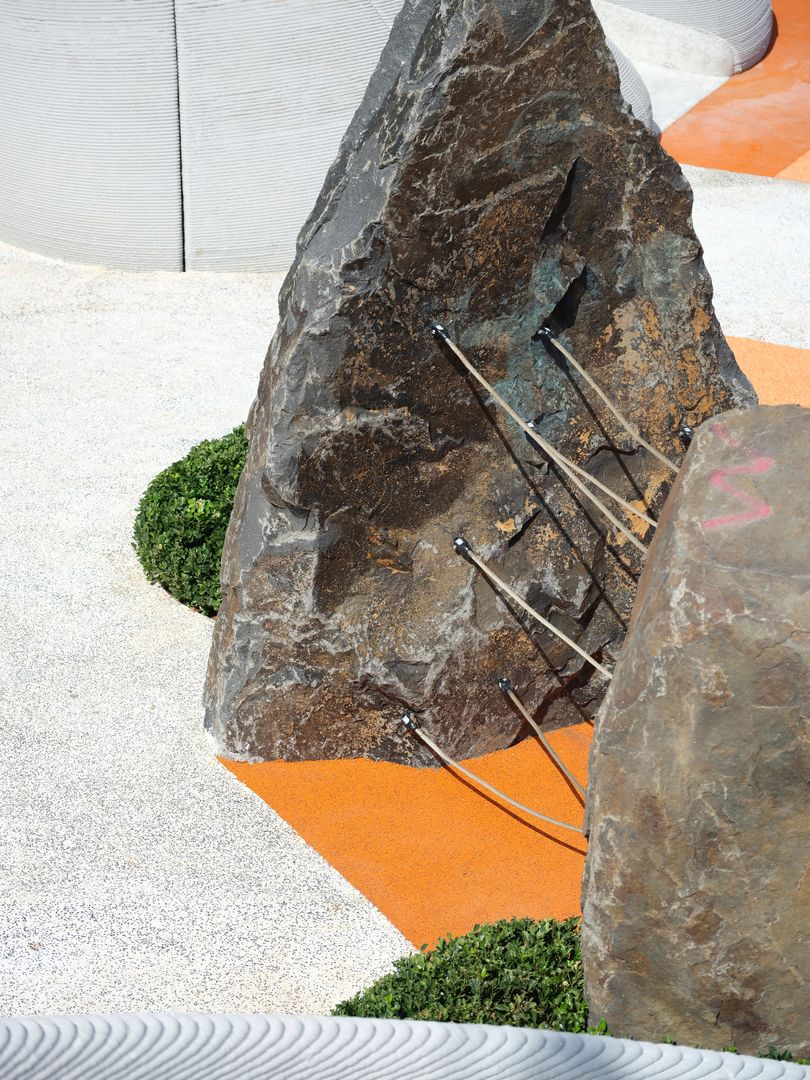 V čínskej provincii Šan-tung vznikol park, ktorý spája organické tvary, prírodné materiály a najnovšie stavebné technológie.