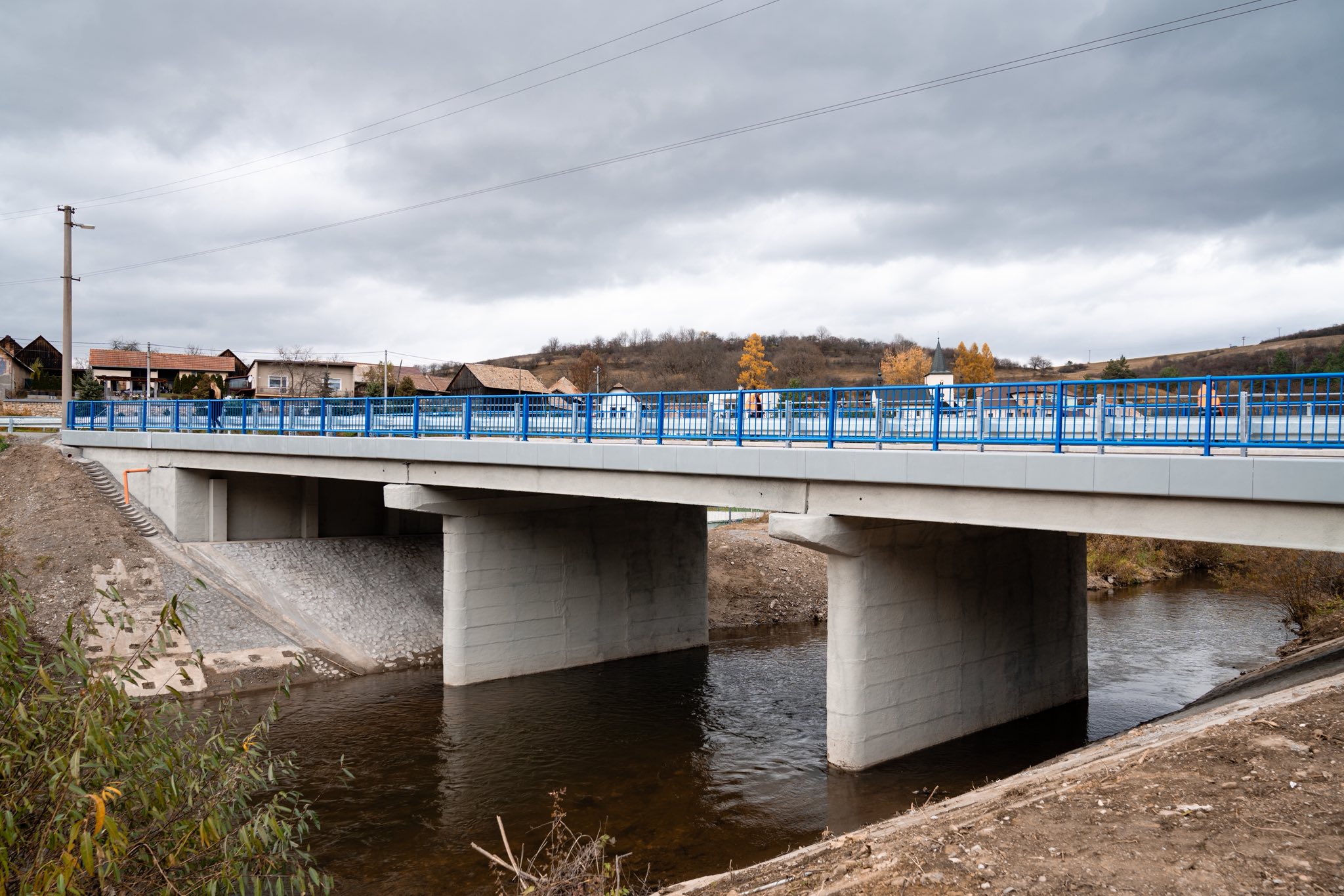 Košický kraj v októbri ukončil rekonštrukcia mosta M1061 v obci Chrasť nad Hornádom na Spiši. 