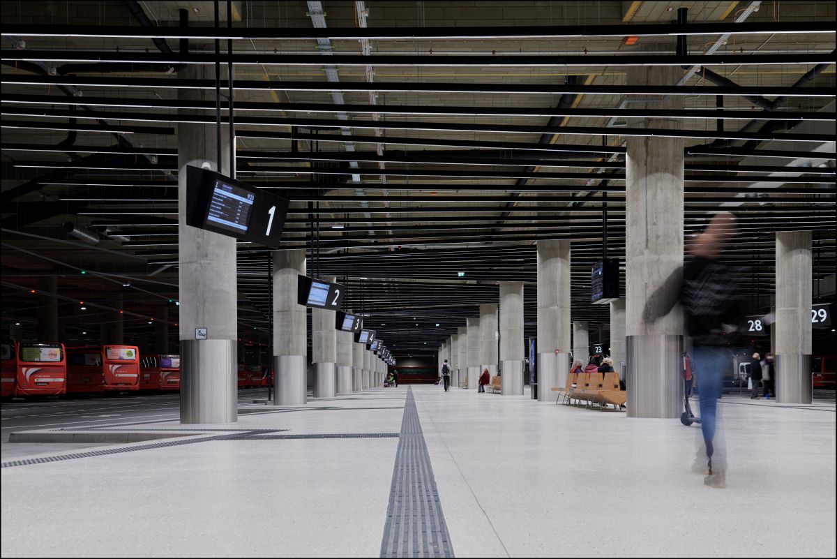 Autobusová stanica Nivy, Bratislava  