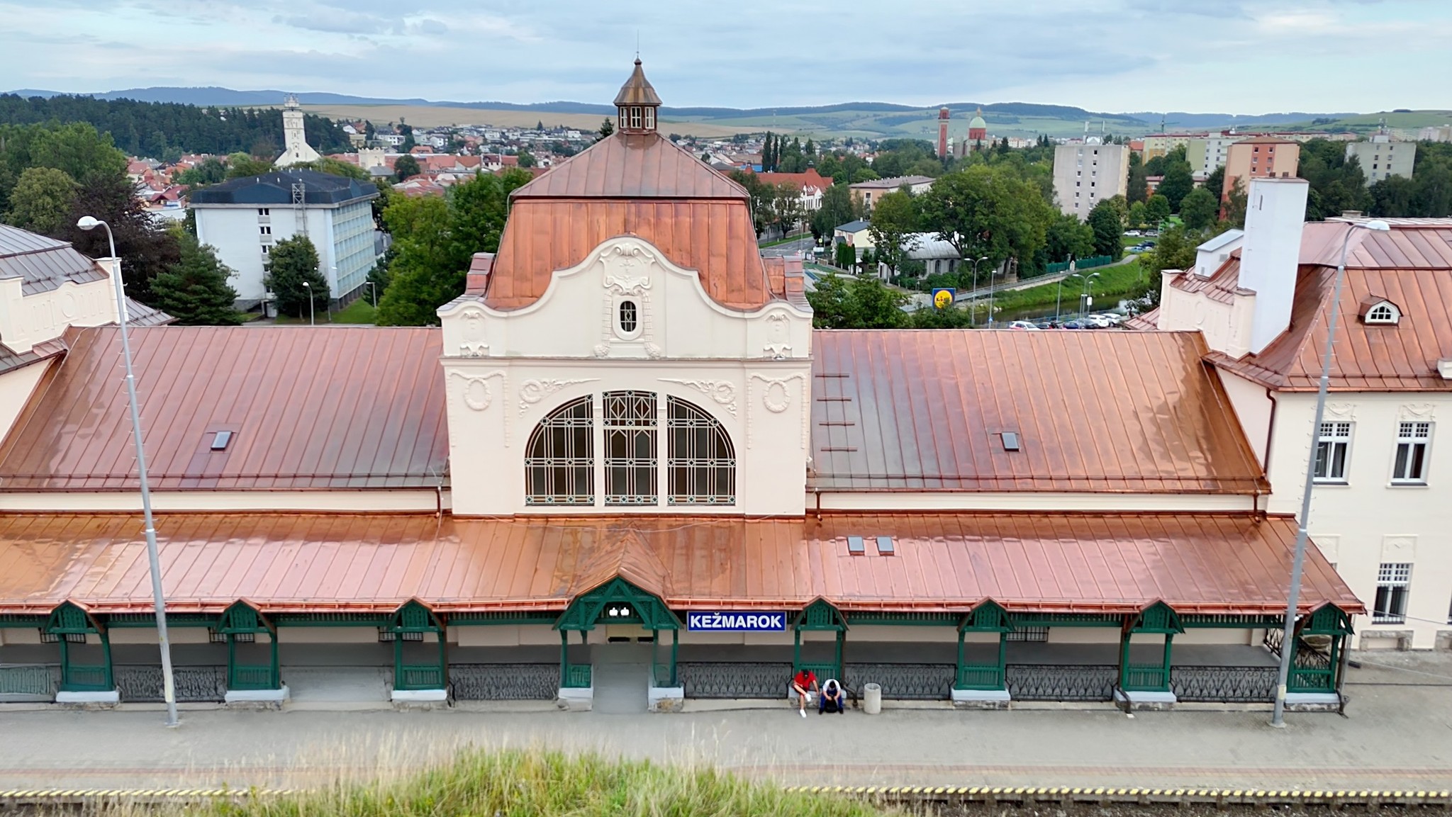 Železničná stanica v Kežmarku si po rekonštrukcii zachovala historický ráz. 
