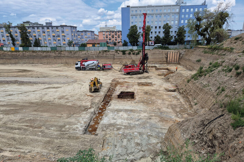 Využitie roztláčaných betónových pilierov (rigid inclusion) v českej a slovenskej praxi