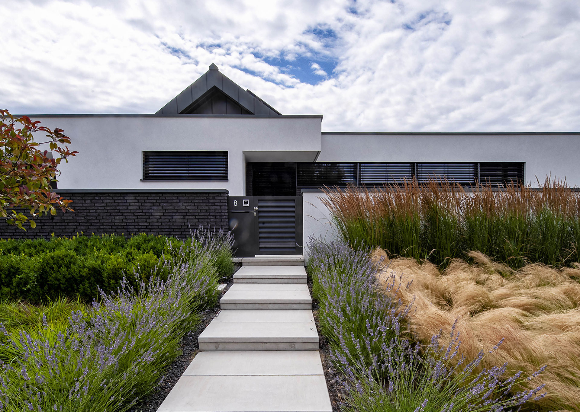 Vila pod hruškou – Šúrovce, Autori: Ing. arch. Katarína Viskupičová, Ing. Martin Šlahor