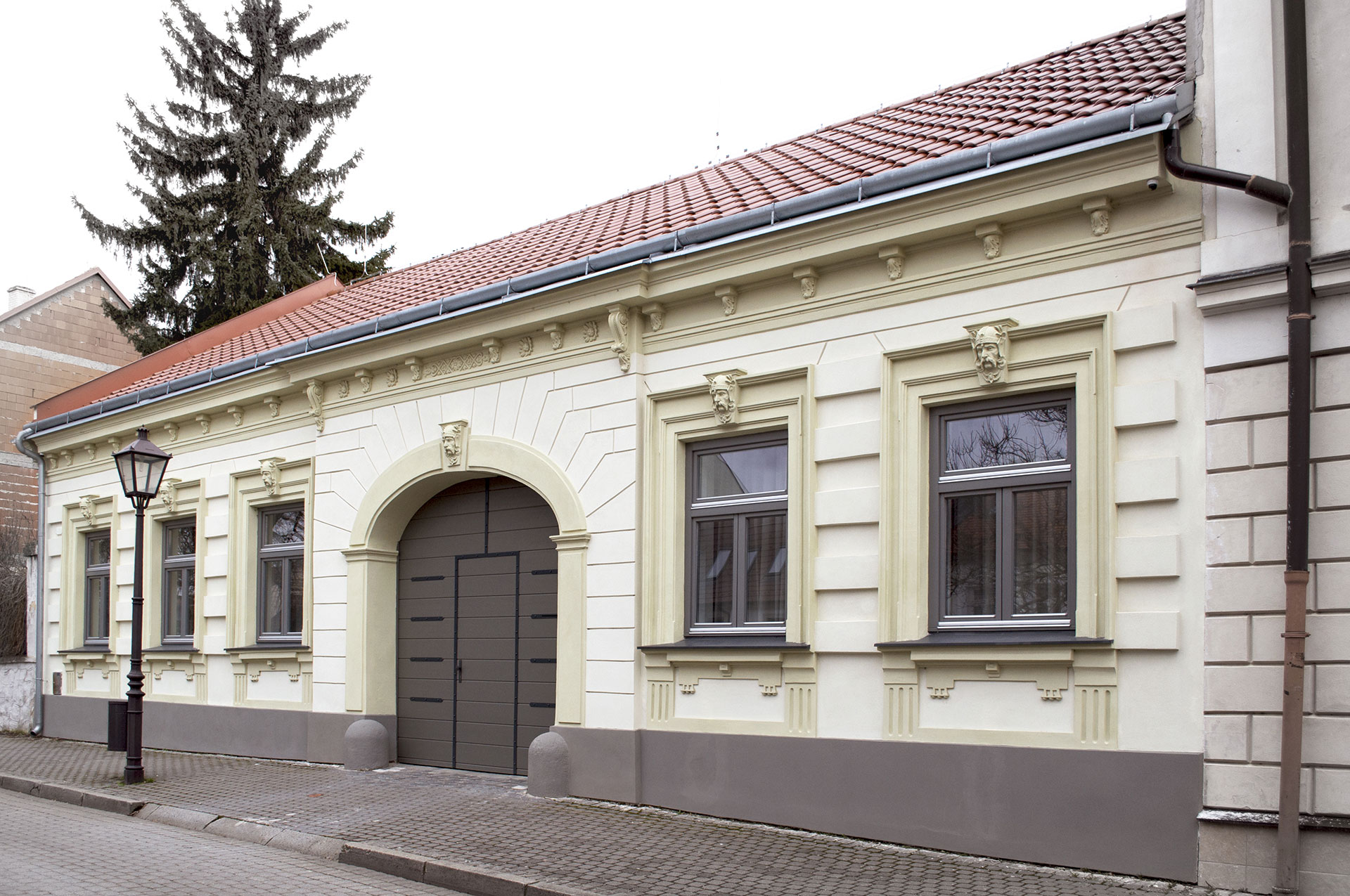 Rekonštrukcia NKP K10 –. Katarína Viskupičová, Ing. arch. Matej Horváth