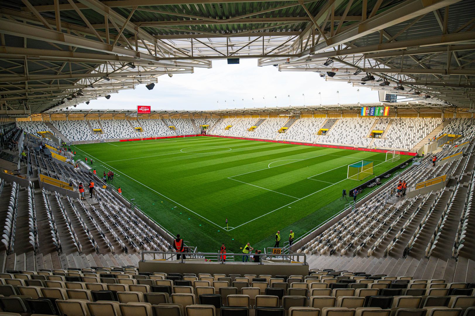 2 Košická futbalová aréna 