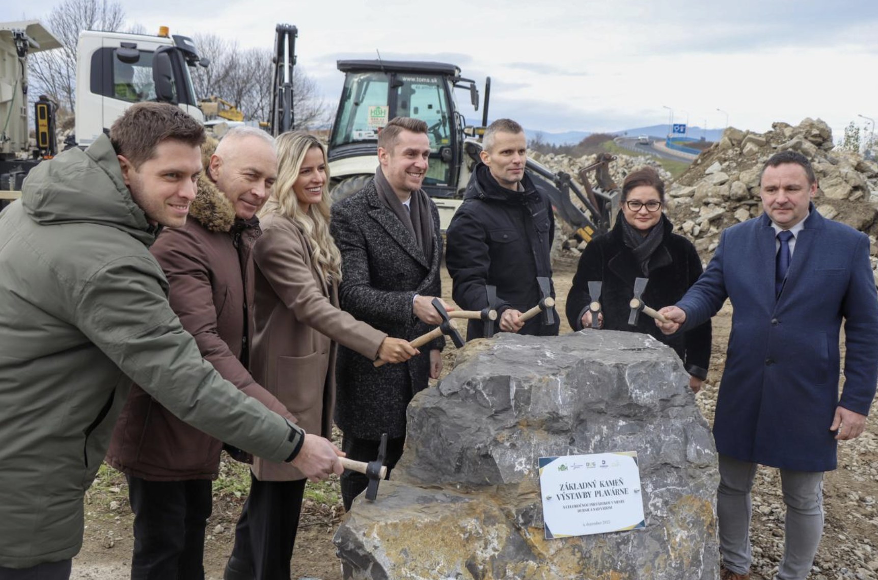 Poklepanie stavebného kameňa.