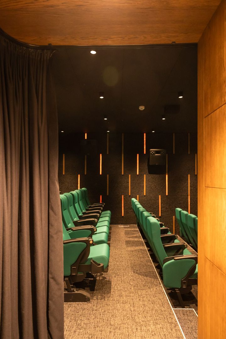 Koncept a názov nadväzuje na úspešný pražský Edison Filmhub.