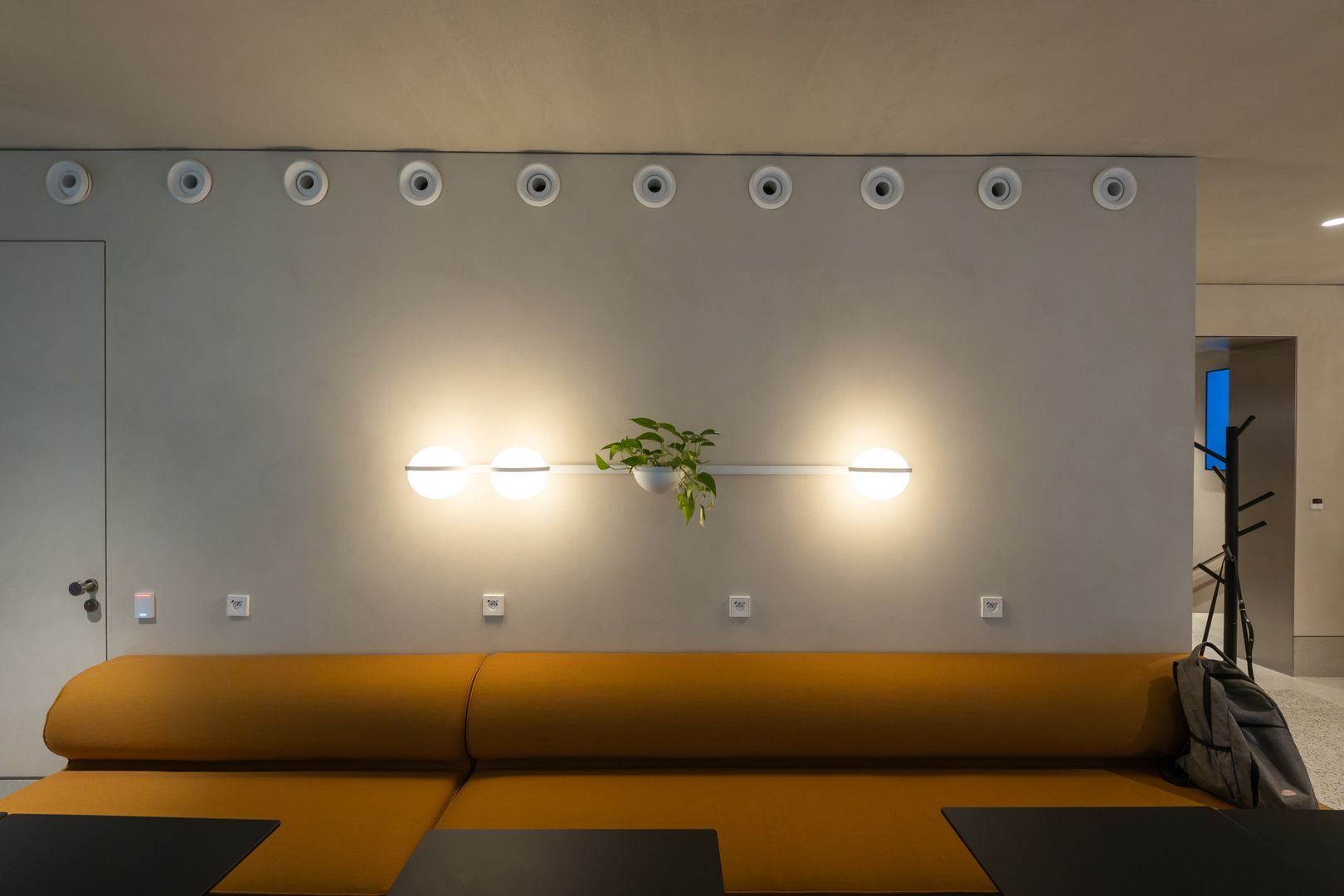 Koncept a názov nadväzuje na úspešný pražský Edison Filmhub.