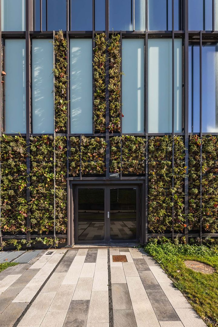 aupark zelena fasada (10)