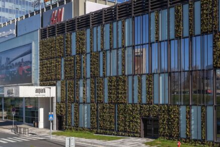 aupark zelena fasada (18)