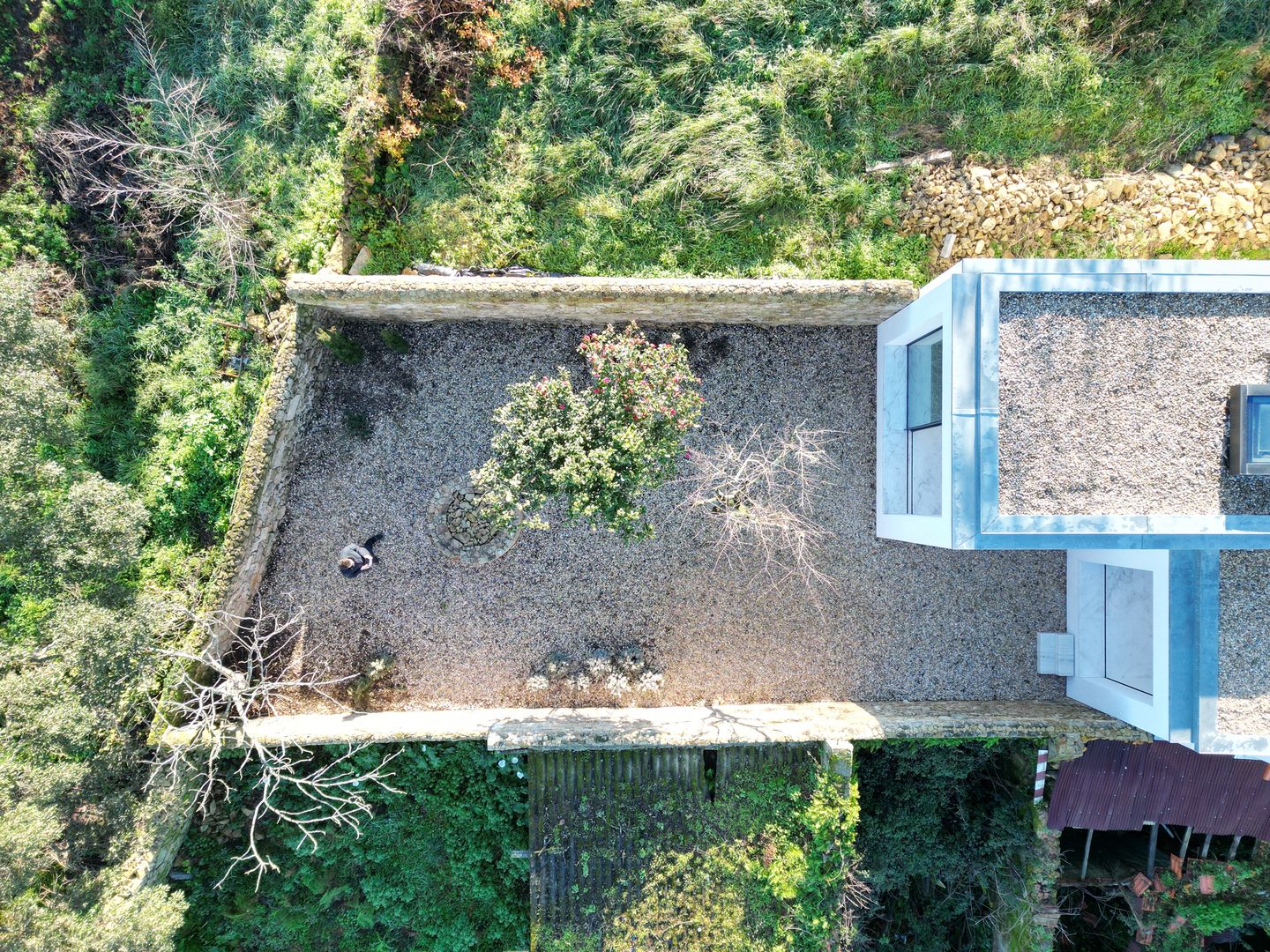 Rekonštrukcia domu na ateliér