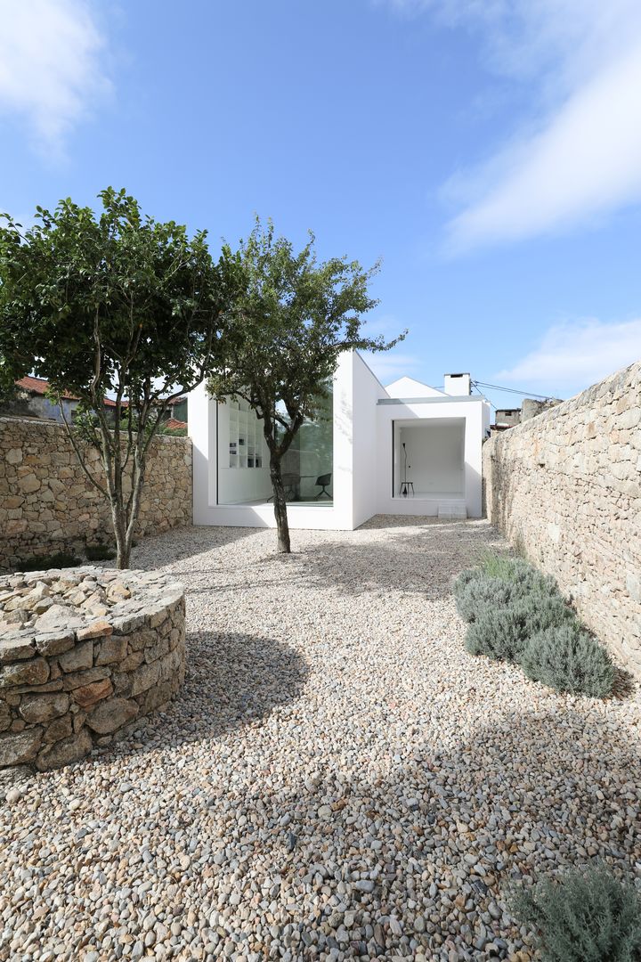 Rekonštrukcia domu na ateliér