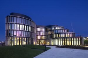 Nový technologický kampus na Vinohradoch sa stal kanceláriou roka. Kľúče v ňom netreba