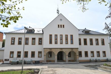 Zariadenie pre seniorov, Stará Tura