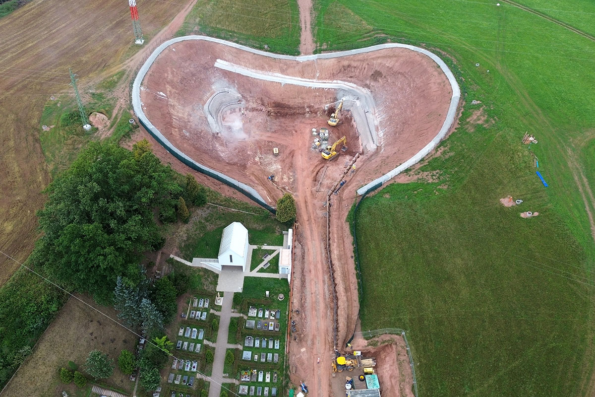 Obr. 9 Stavebná jama – stred