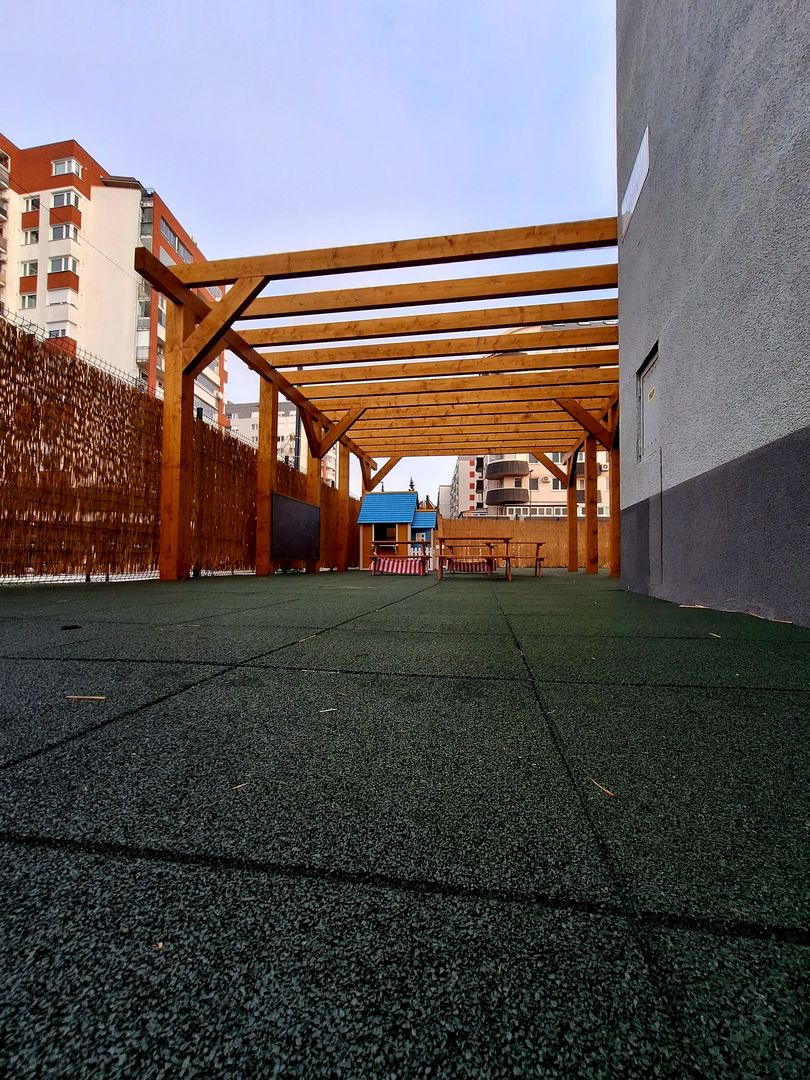 Križovatka Mierová – Kaštieľska v Ružinove 