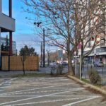 Keď dobrý zámer zlyhá. Nová škola v Ružinove „boduje“ hviezdnym exteriérom na križovatke