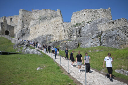 Obnova hradu je nekonečný kolotoč
