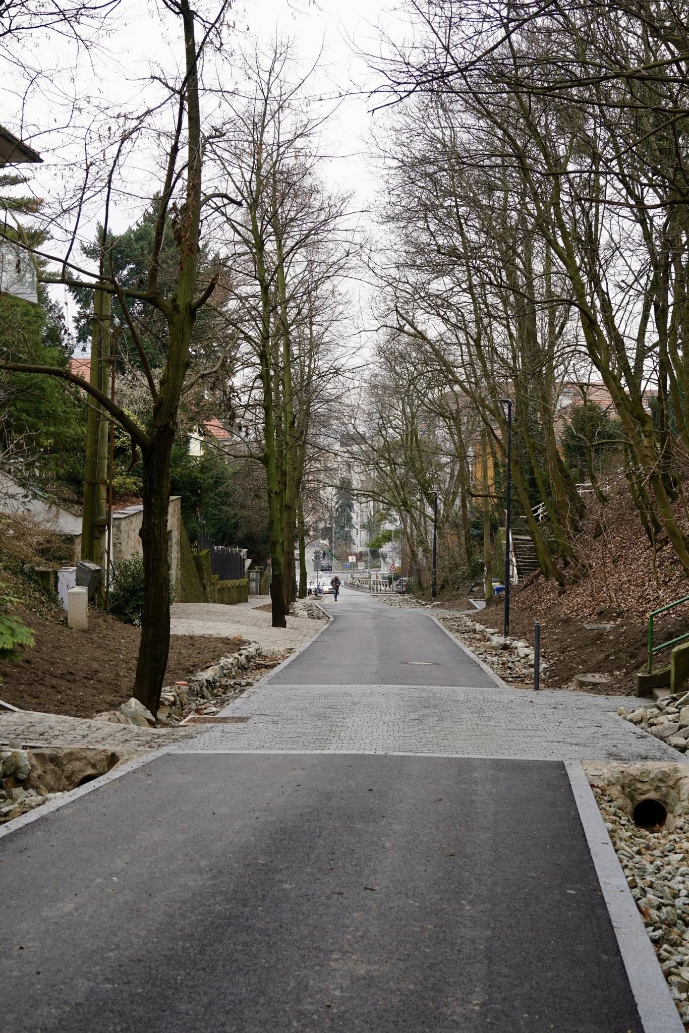 Rekonštrukcia Hlbokej cesty a Schillerových schodov, Bratislava-Staré Mesto