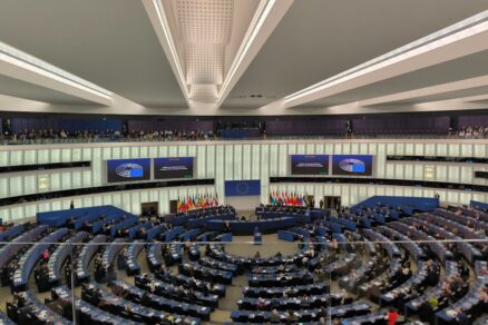 Rokovacia sála Európskeho parlamentu - pohľad z balkóna pre verejnosť