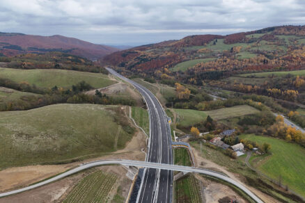 Výstavba mostných objektov a estakády na R2 Kriváň – Mýtna očami ďalšieho zhotoviteľa