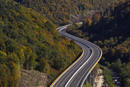 Výstavba mostných objektov a estakády na R2 Kriváň – Mýtna očami ďalšieho zhotoviteľa