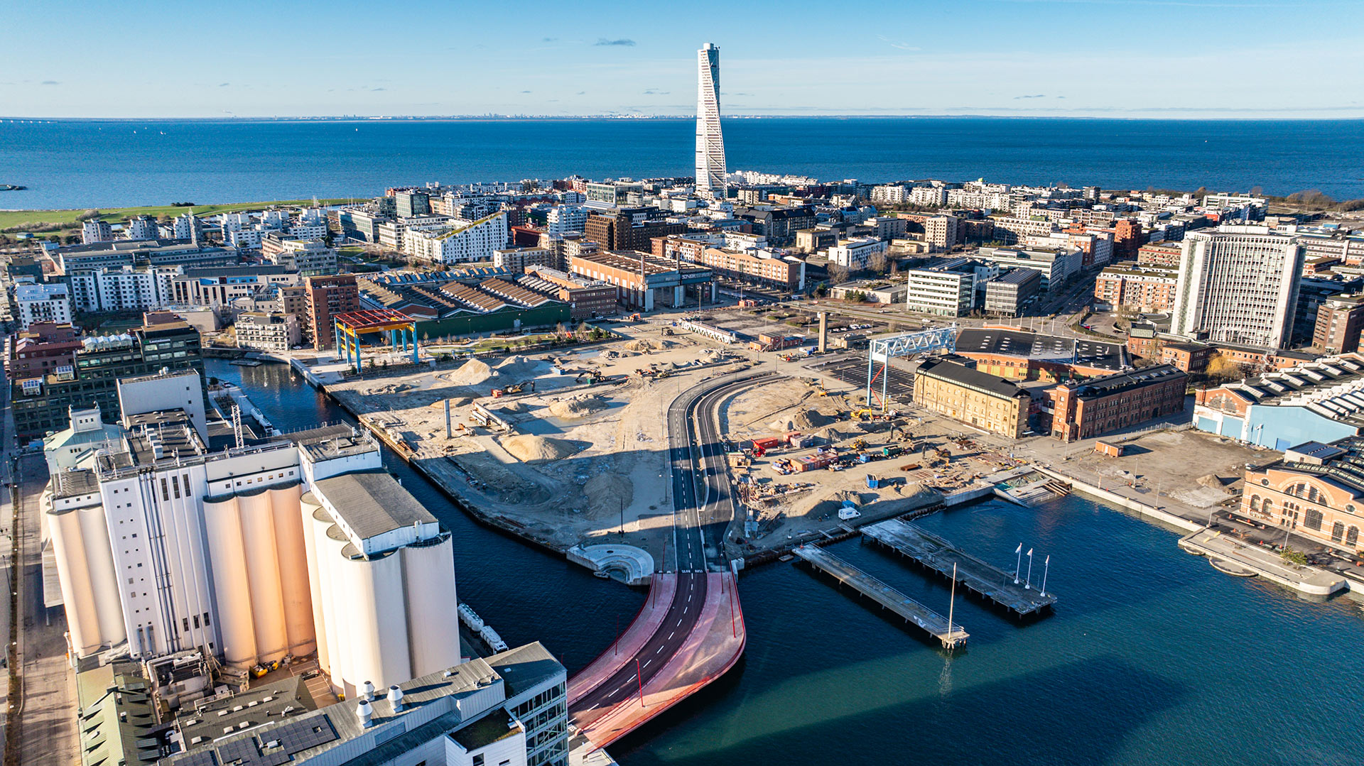 Mesto lodeníc v Malmö má viac ako 100-ročnú priemyselnú históriu. Teraz tu vzniká atraktívna štvrť so vzrušujúcou zmesou kultúrnej histórie a moderného mestského prostredia.