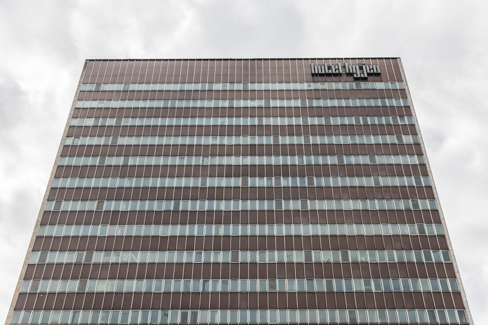 Súčasný stav hotela Kyjev a OD Prior, Bratislava-Staré Mesto