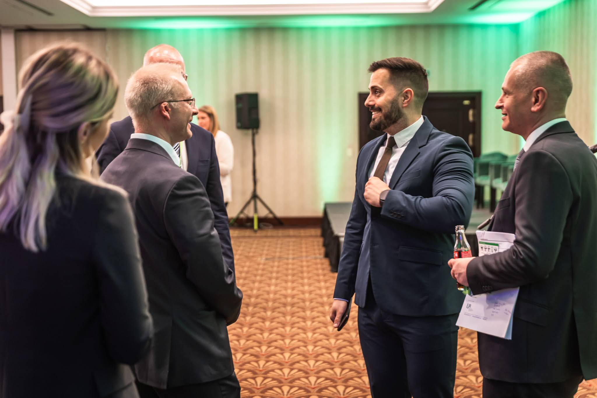 Zľava: Pavol Fürst, JTRE; Roman Skorka, Úrad pre územné plánovanie a výstavbu SR, Martin Chren, Bratislava-Ružinov