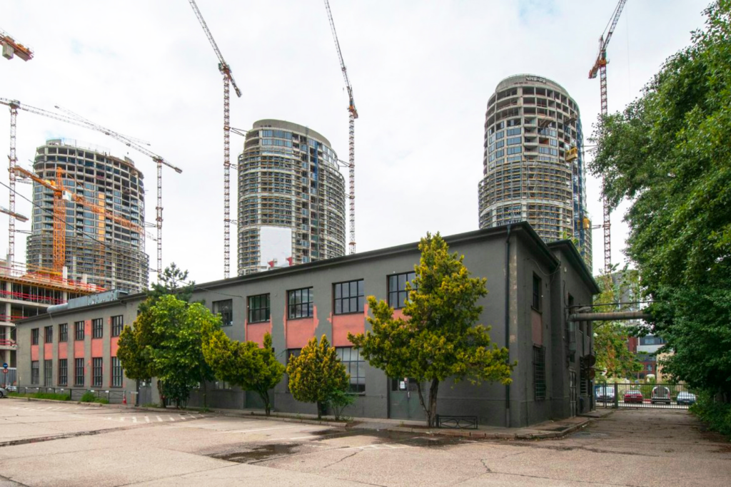 Existujúca budova Design Factory