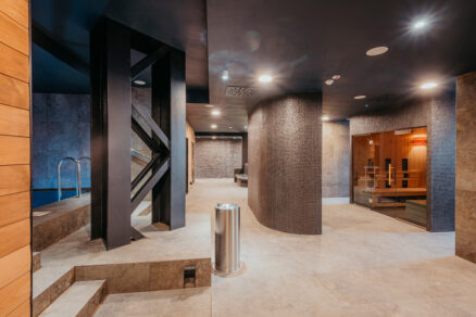 Národné olympijské centrum plaveckých športov Košice (04) 11 Slavik