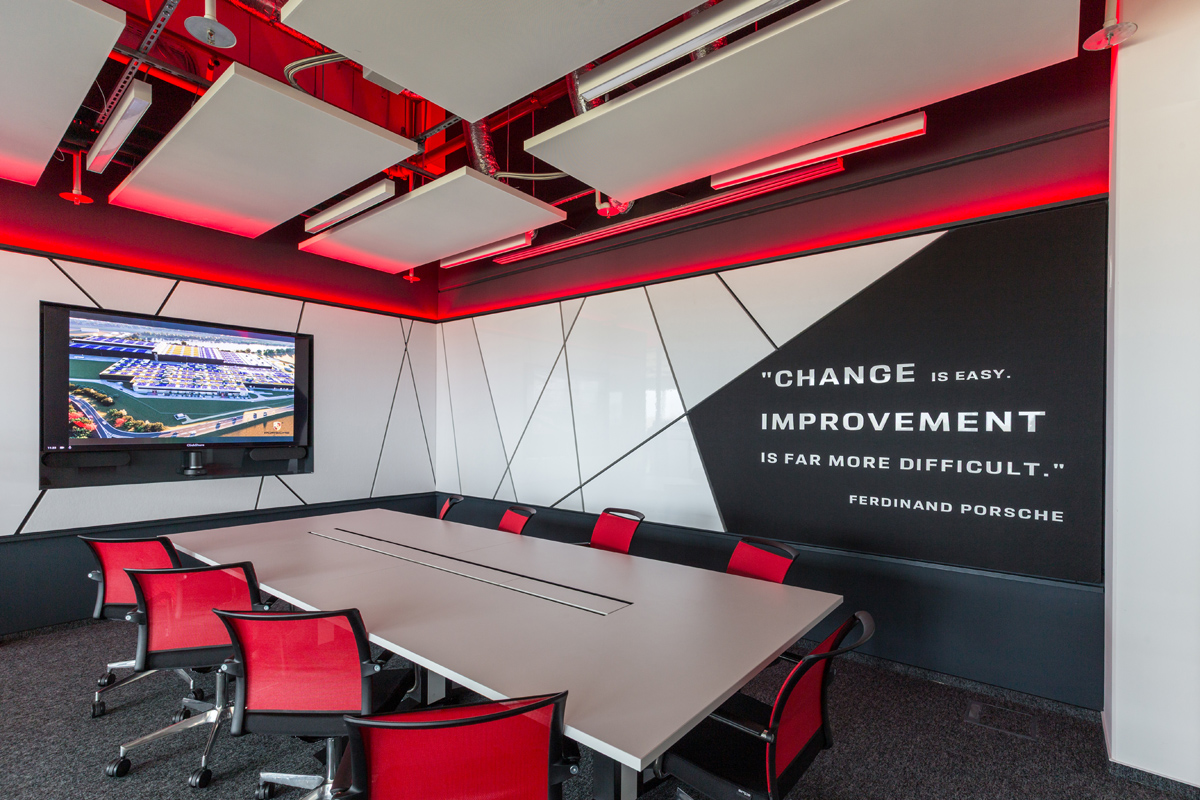 Porsche Smart Battery Shop Horná Streda (05)