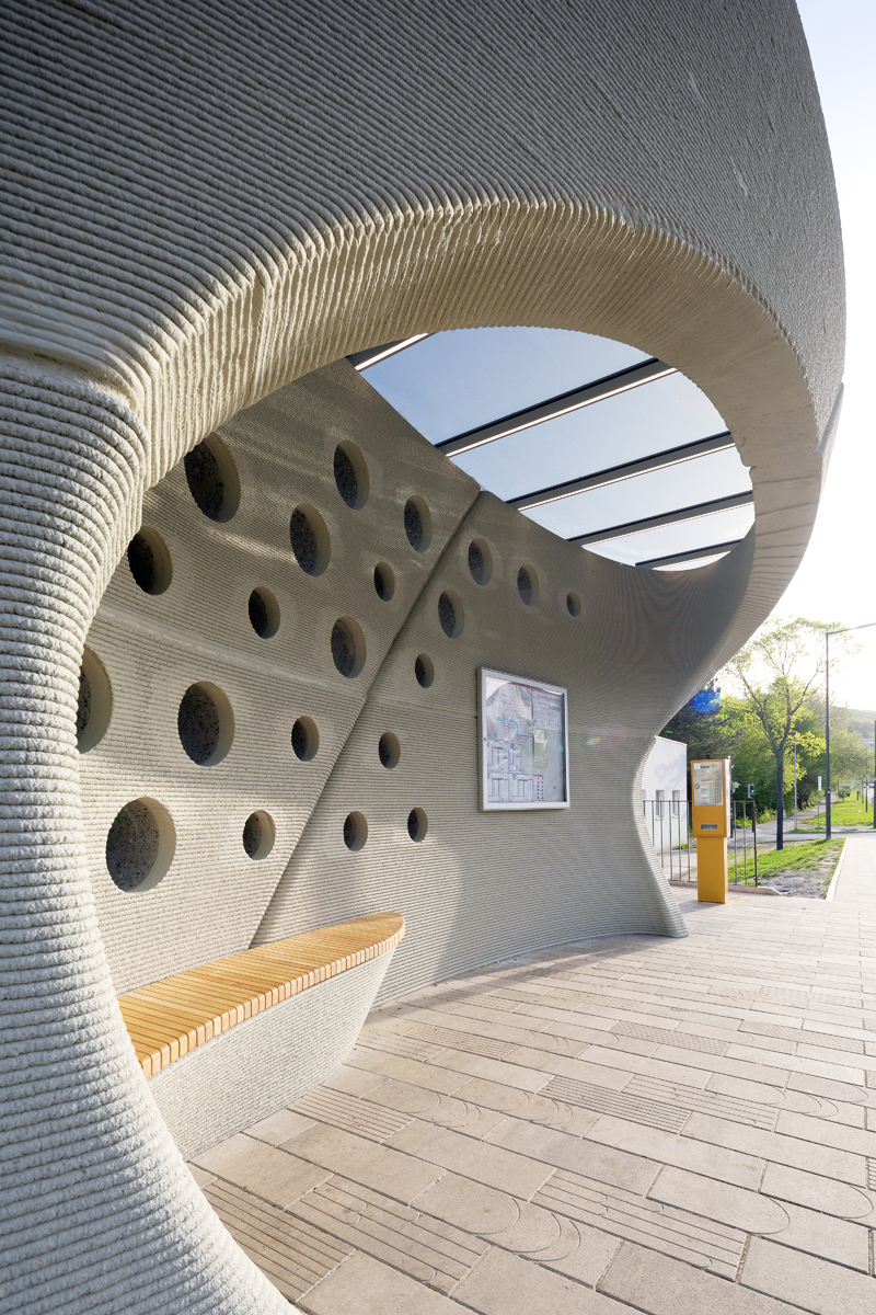 Zastávka MHD Lipského Bratislava (02)