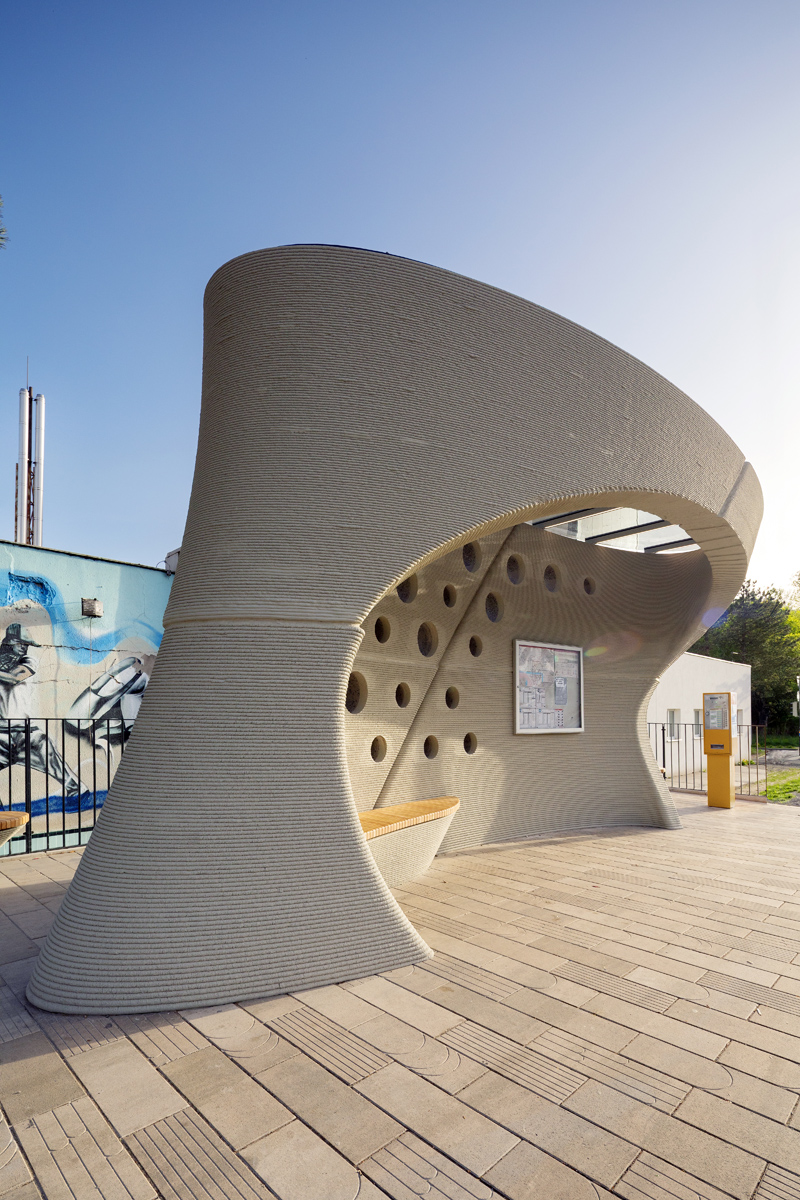 Zastávka MHD Lipského Bratislava (03)